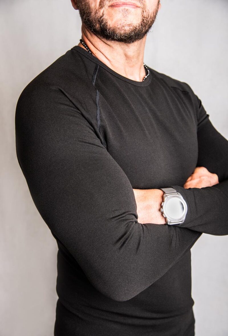 vêtement technique sport homme t-shirt noir manche longue
